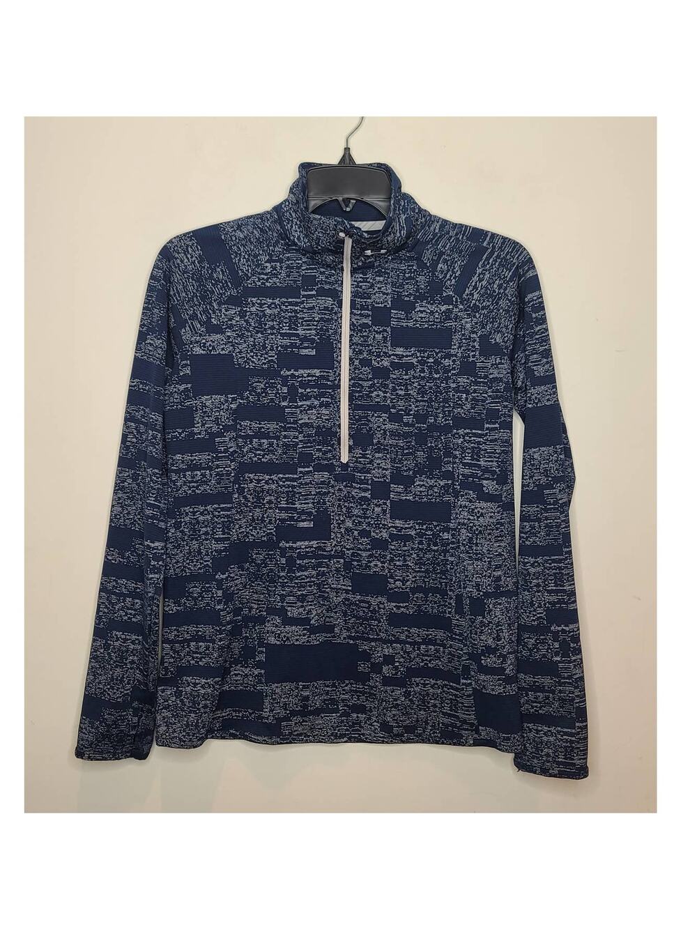 Under Armour Run threadborne pullover - small fitted